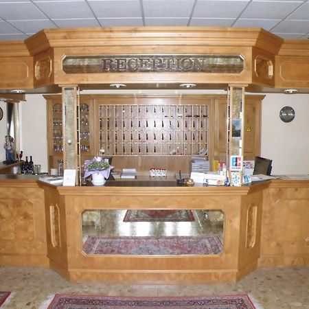 Hotel Borger Франкфурт на Майн Екстериор снимка