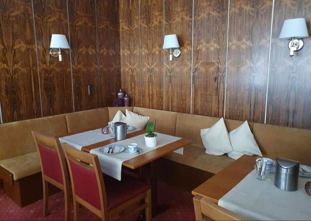 Hotel Borger Франкфурт на Майн Екстериор снимка