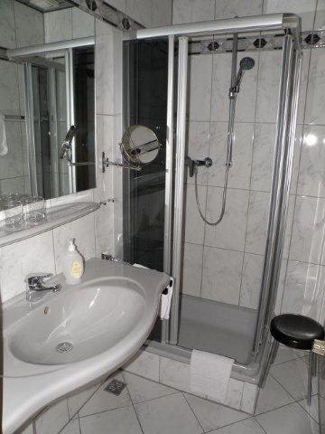 Hotel Borger Франкфурт на Майн Екстериор снимка