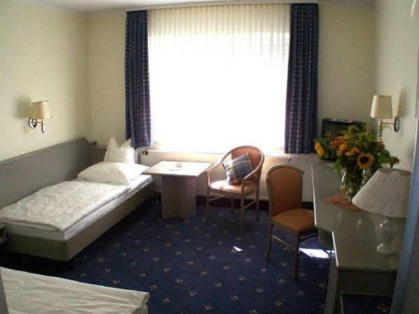 Hotel Borger Франкфурт на Майн Екстериор снимка